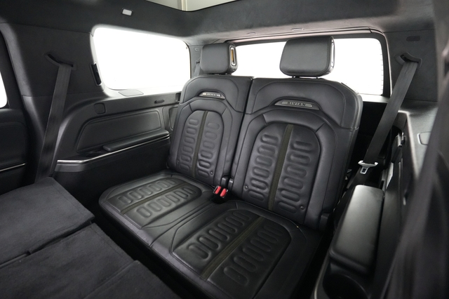 2023 Rivian R1S