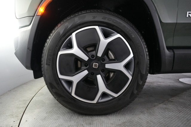 2023 Rivian R1S