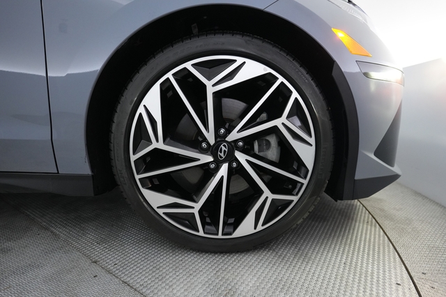2023 Hyundai IONIQ 6
