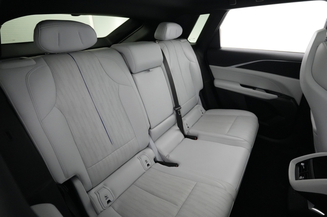 2024 Cadillac Lyriq