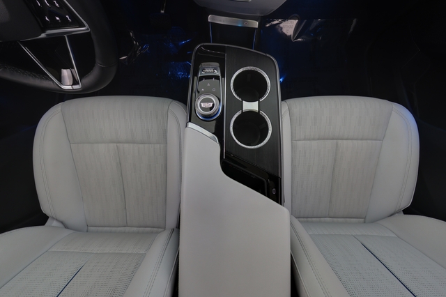 2024 Cadillac Lyriq