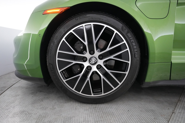 2023 Porsche Taycan