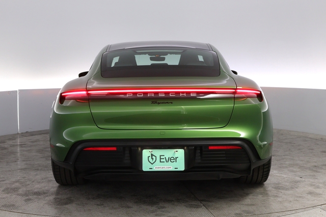 2023 Porsche Taycan