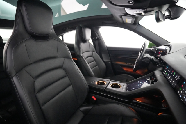 2023 Porsche Taycan