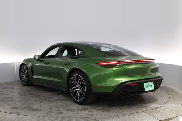 2023 Porsche Taycan