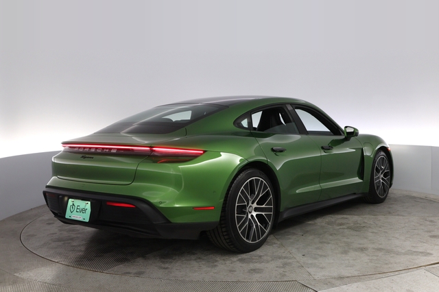 2023 Porsche Taycan