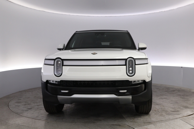 2023 Rivian R1S