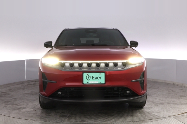 2025 Jeep Wagoneer S