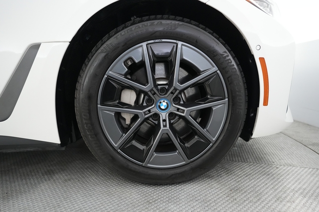 2023 BMW i4