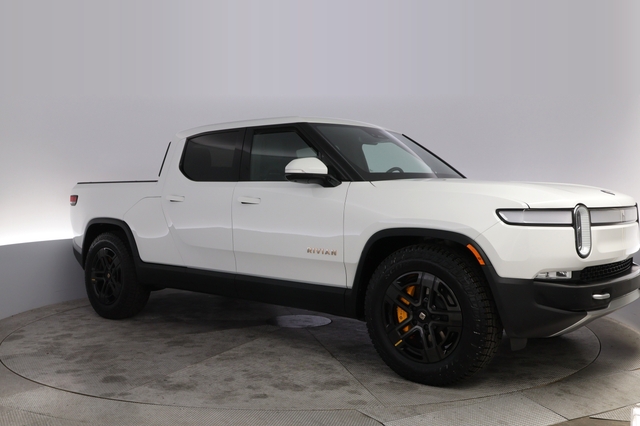 2024 Rivian R1T