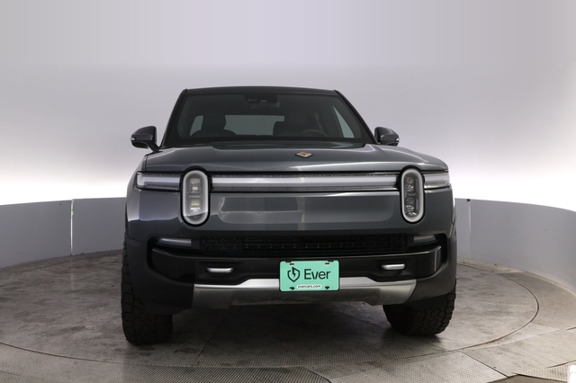 2025 Rivian R1T