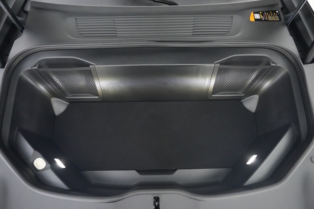 2025 Rivian R1T