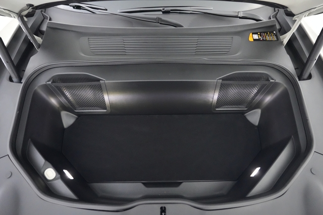 2025 Rivian R1S
