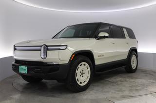 2025 Rivian R1S