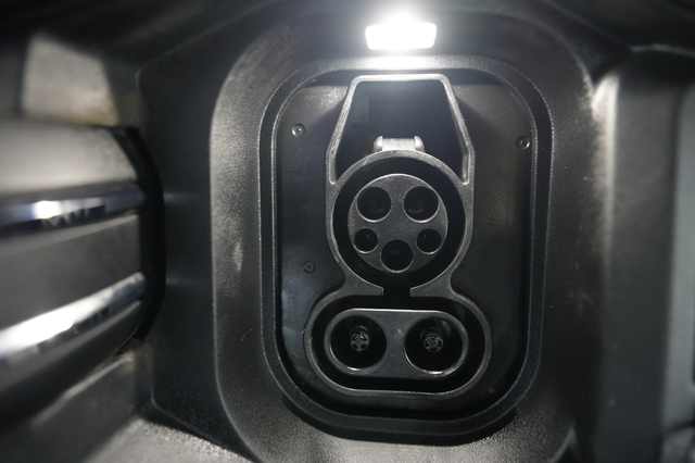 2023 Genesis Electrified GV70
