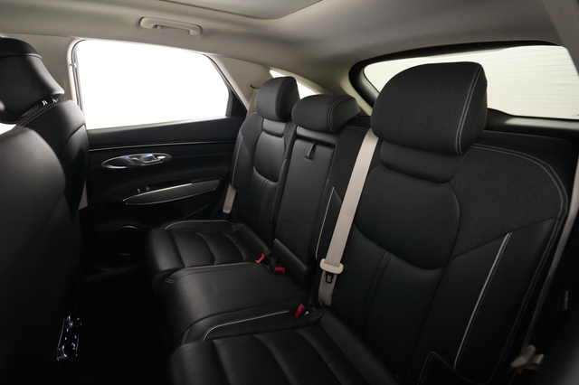 2023 Genesis Electrified GV70