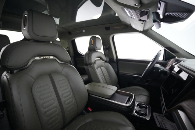 2023 Rivian R1T