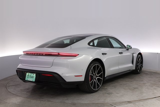 2023 Porsche Taycan