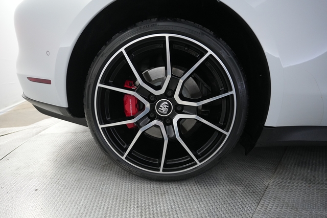 2023 Porsche Taycan