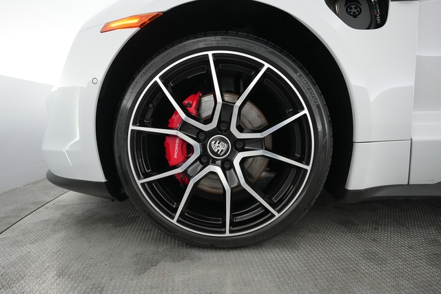 2023 Porsche Taycan