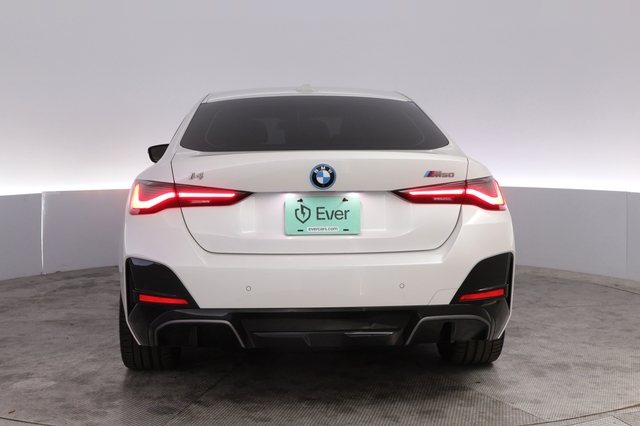 2024 BMW i4