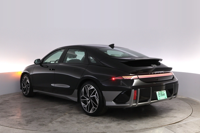 2023 Hyundai IONIQ 6