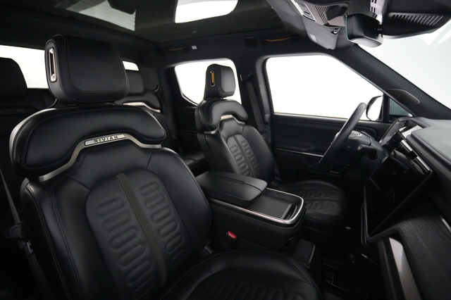 2024 Rivian R1T