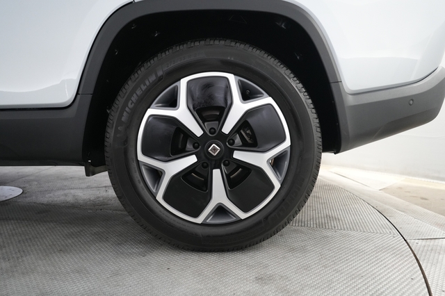 2024 Rivian R1T