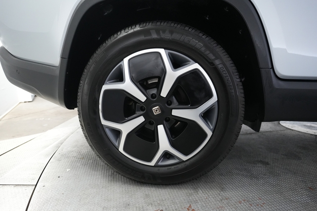 2024 Rivian R1T