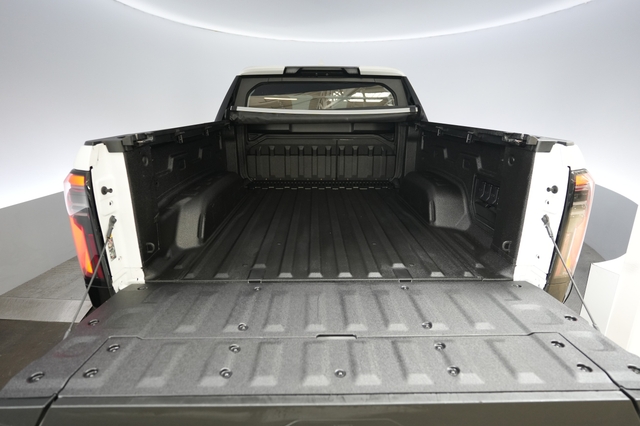 2025 GMC Sierra EV