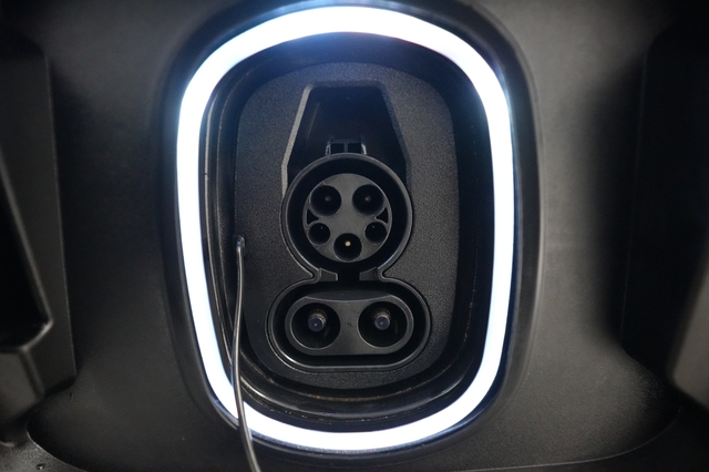 2025 GMC Sierra EV