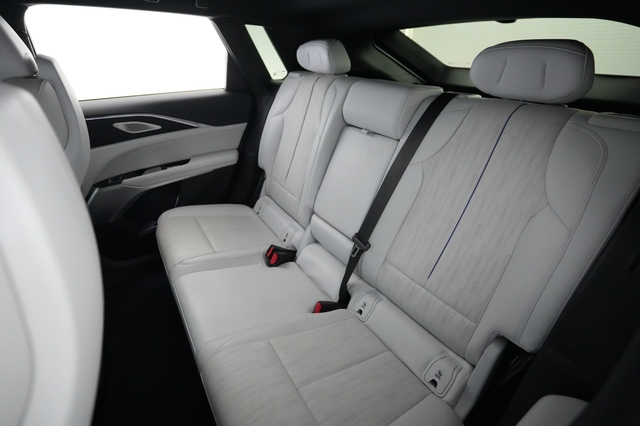 2024 Cadillac Lyriq