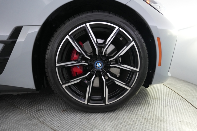2023 BMW i4