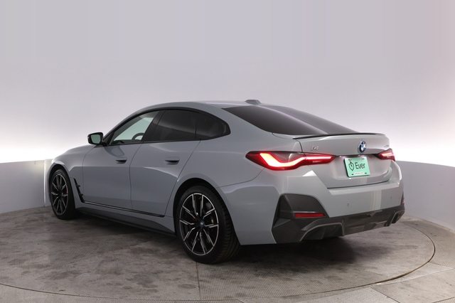 2023 BMW i4