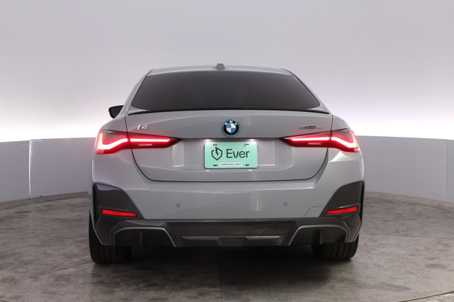 2023 BMW i4