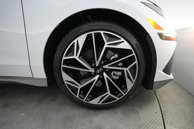 2024 Hyundai IONIQ 6