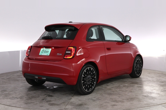 2024 Fiat 500e