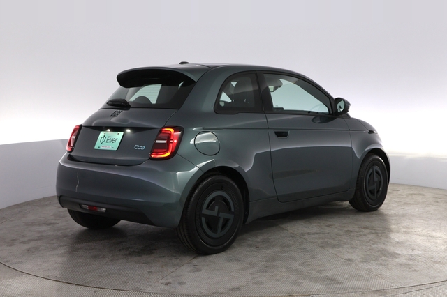 2025 Fiat 500e