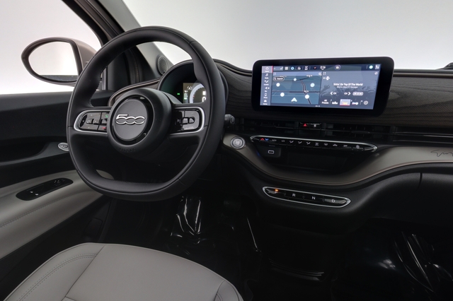2025 Fiat 500e