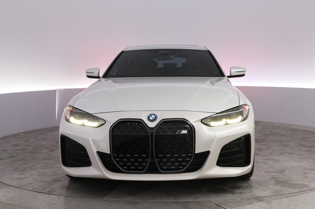 2022 BMW i4