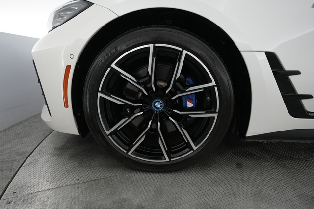 2022 BMW i4