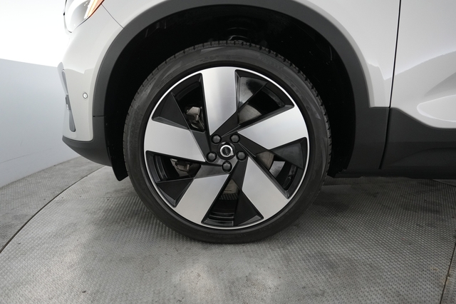 2023 Volvo C40 Recharge