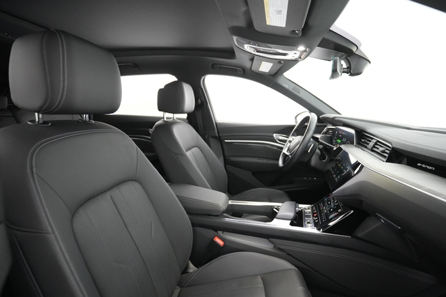 2022 Audi e-tron