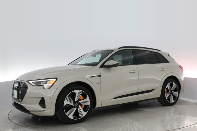2022 Audi e-tron