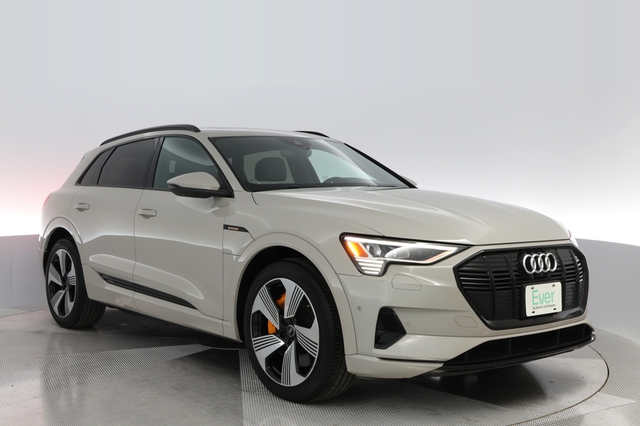 2022 Audi e-tron