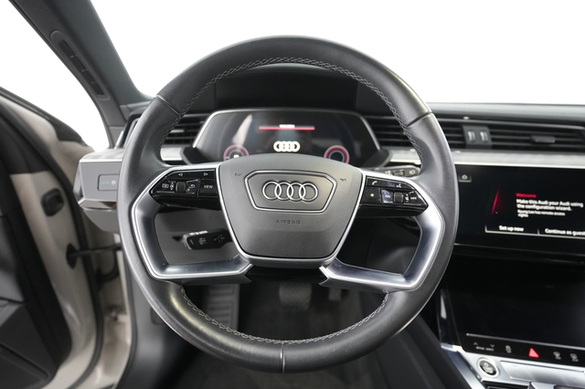 2022 Audi e-tron