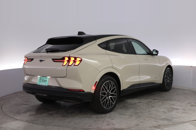 2025 Ford Mustang Mach-E