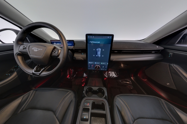 2025 Ford Mustang Mach-E