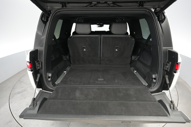 2025 Rivian R1S