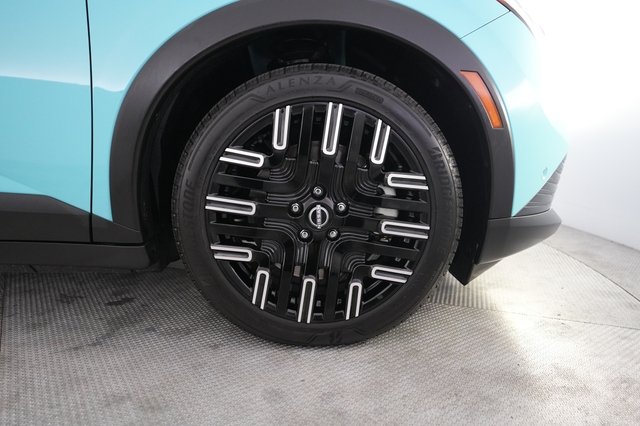 2026 Nissan LEAF
